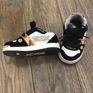 Toddler skate board sneakers  🛹